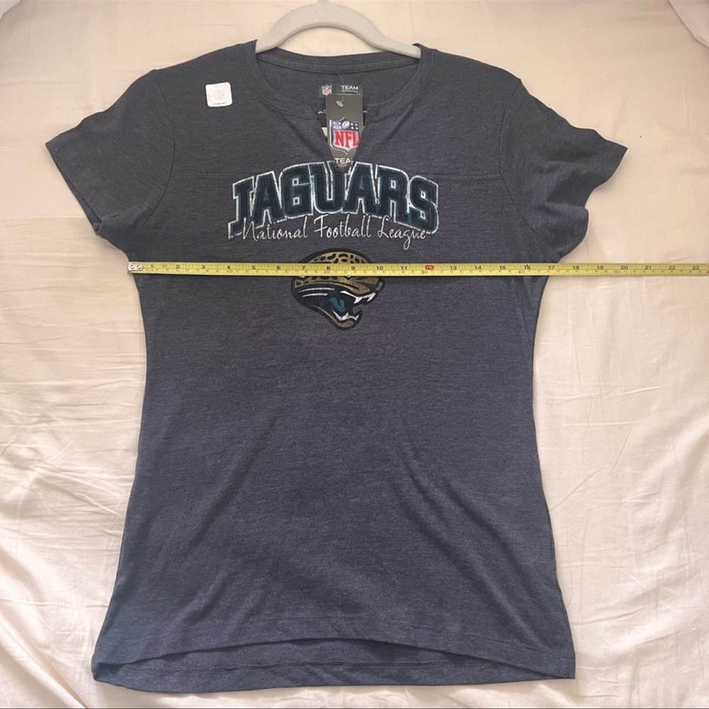 Women’s S NFL Jacksonville Jaguars Tshirt - Picture 3 of 4